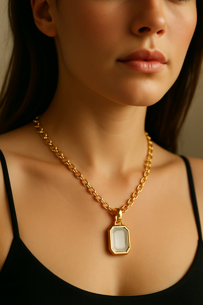 Aureo™ Golden Link Chain Necklace with Octagon Glass Pendant